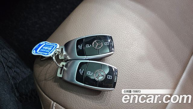 Mercedes-Benz E-Class E220d Avantgarde