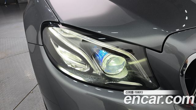 Mercedes-Benz E-Class E220d Avantgarde