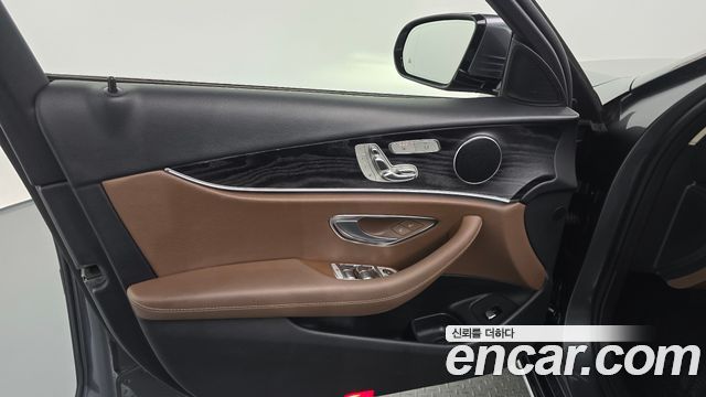 Mercedes-Benz E-Class E220d Avantgarde