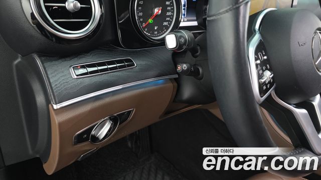 Mercedes-Benz E-Class E220d Avantgarde