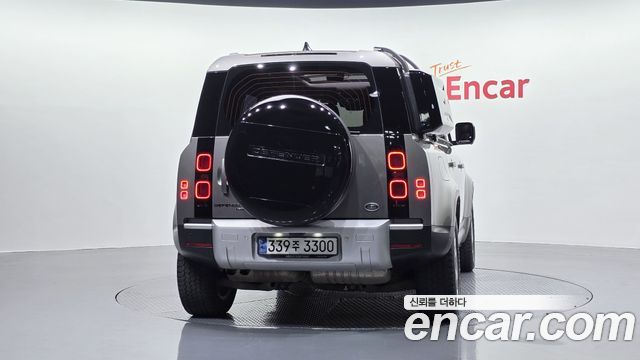 Land Rover Defender 110 D300 HSE