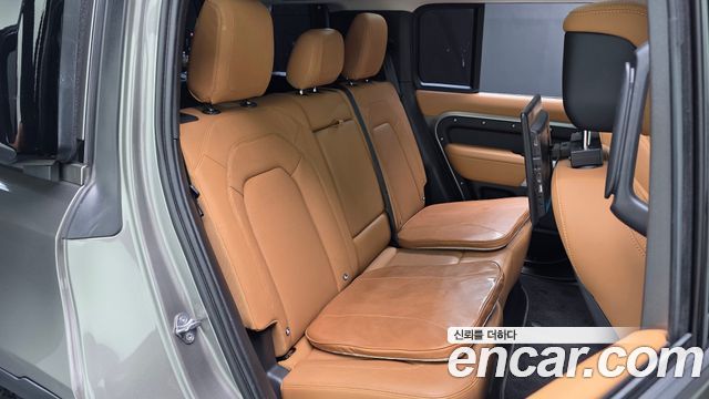 Land Rover Defender 110 D300 HSE