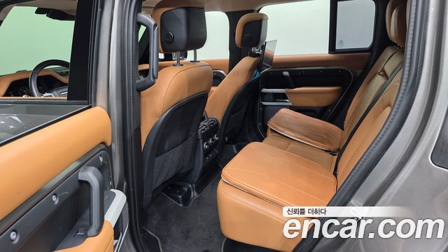 Land Rover Defender 110 D300 HSE