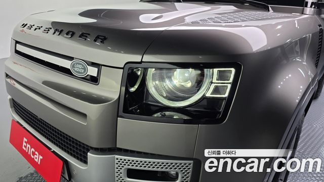 Land Rover Defender 110 D300 HSE