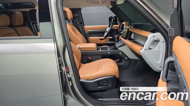 Land Rover Defender 110 D300 HSE