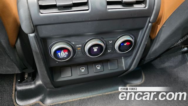 Land Rover Defender 110 D300 HSE