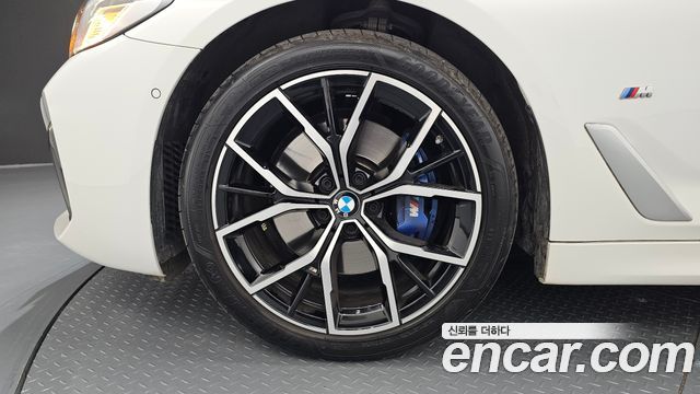 BMW 5-Series 530i xDrive M Sport Package