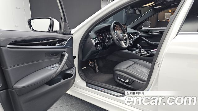 BMW 5-Series 530i xDrive M Sport Package
