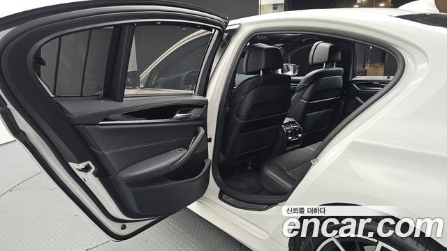 BMW 5-Series 530i xDrive M Sport Package