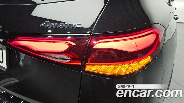 Mercedes-Benz GLC-Class GLC300 4MATIC AMG Line