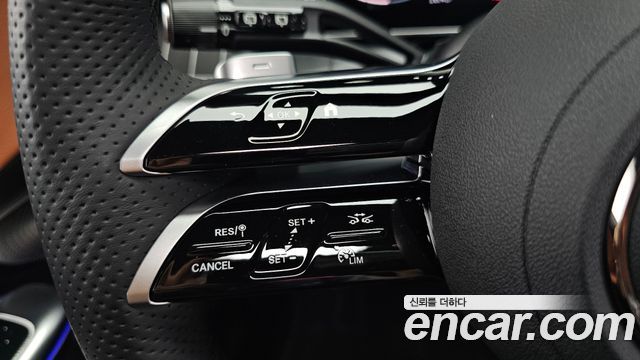 Mercedes-Benz GLC-Class GLC300 4MATIC AMG Line