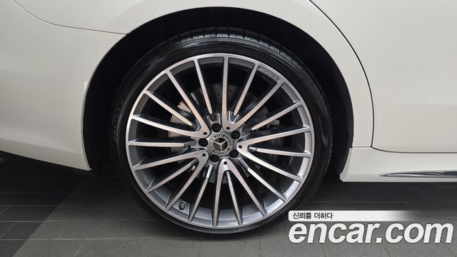 Mercedes-Benz S-Class S500L 4MATIC
