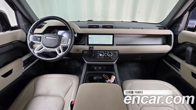 Land Rover Defender 110 D250 SE