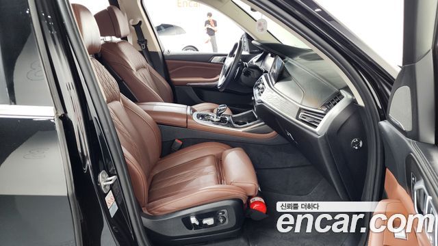 BMW X7 xDrive 40i Design Pure Excellence 7-Seater