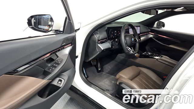 BMW 5-Series 523d M Sport