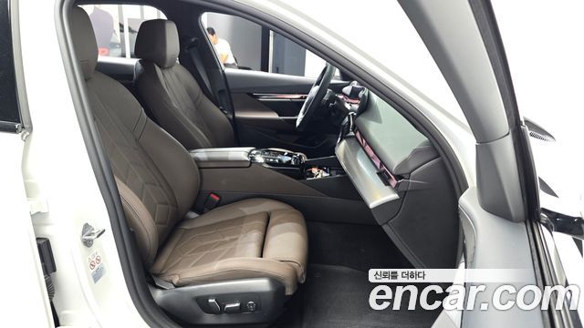 BMW 5-Series 523d M Sport