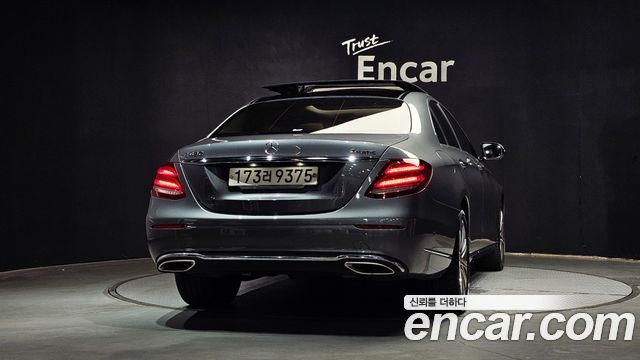 Mercedes-Benz E-Class E450 4MATIC Exclusive