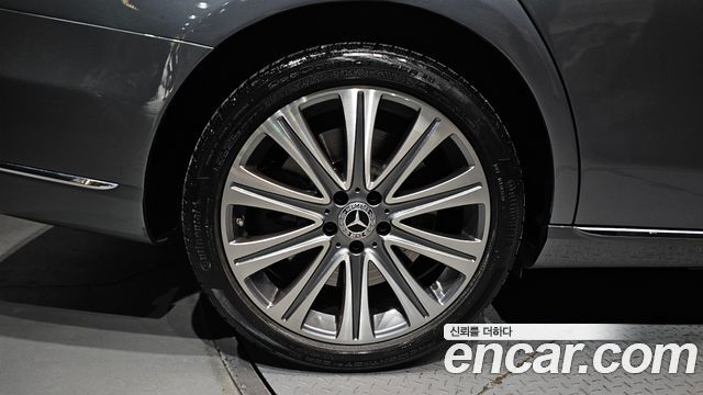 Mercedes-Benz E-Class E450 4MATIC Exclusive