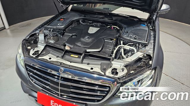 Mercedes-Benz E-Class E450 4MATIC Exclusive