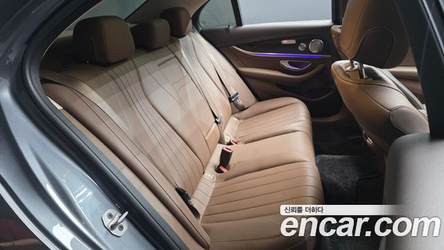 Mercedes-Benz E-Class E450 4MATIC Exclusive