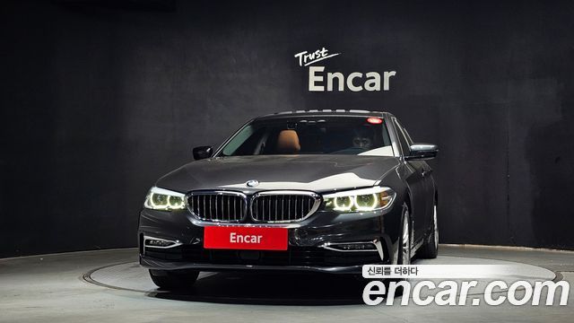BMW 5-Series 520i Luxury
