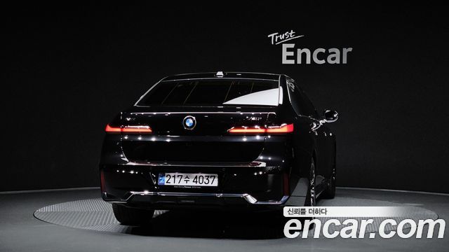 BMW 7-Series 740i xDrive M Sport