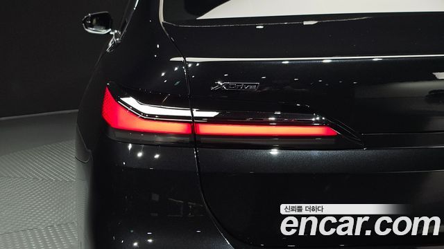 BMW 7-Series 740i xDrive M Sport