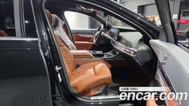 BMW 7-Series 740i xDrive M Sport