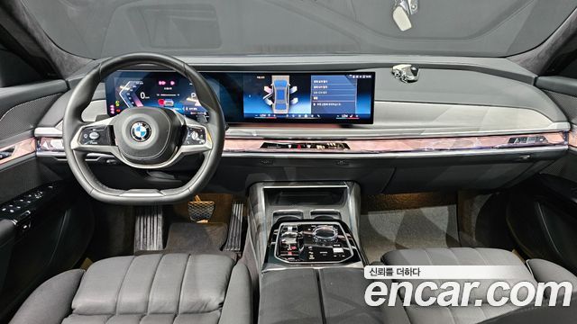 BMW 7-Series 740d xDrive Design Pure Excellence