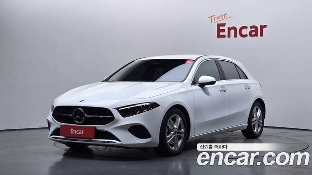 Mercedes-Benz A-Class A220 Hatchback
