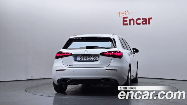 Mercedes-Benz A-Class A220 Hatchback