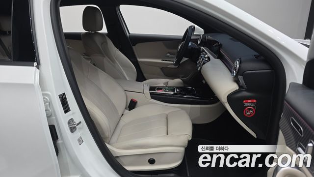 Mercedes-Benz A-Class A220 Hatchback