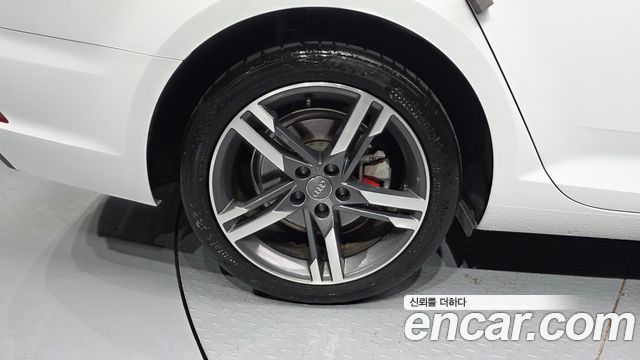 Audi A4 40 TFSI Premium