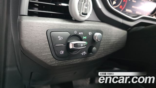 Audi A4 40 TFSI Premium