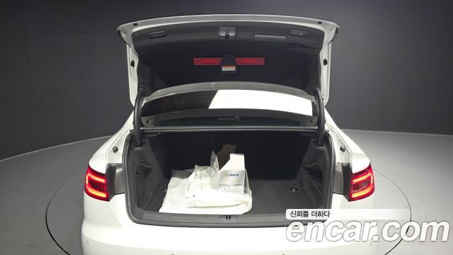 Audi A4 40 TFSI Premium