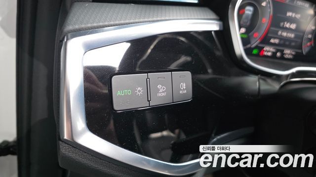 Audi Q3 35 TDI Premium