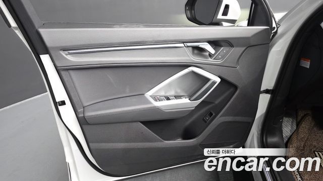 Audi Q3 35 TDI Premium