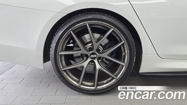 BMW 5-Series 530i M Sport Package Plus