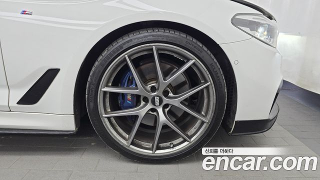 BMW 5-Series 530i M Sport Package Plus