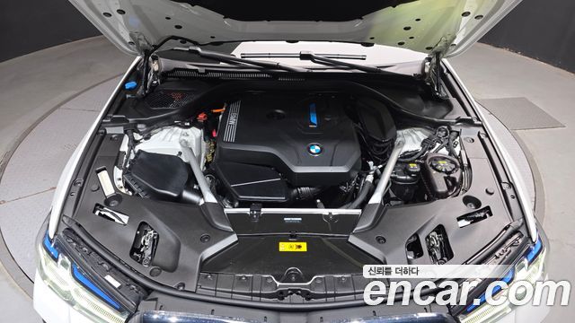 BMW 5-Series 530e M Sport