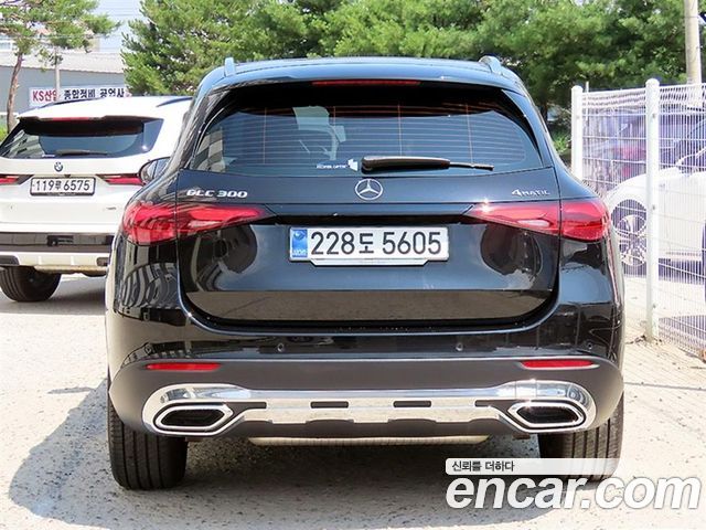 Mercedes-Benz GLC-Class GLC 300 4MATIC Avantgarde