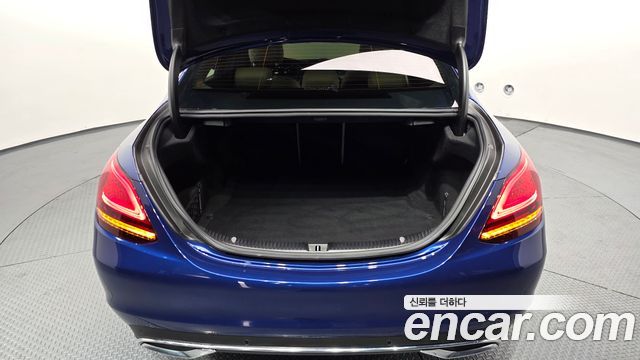 Mercedes-Benz C-Class C220 d Avantgarde
