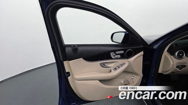 Mercedes-Benz C-Class C220 d Avantgarde
