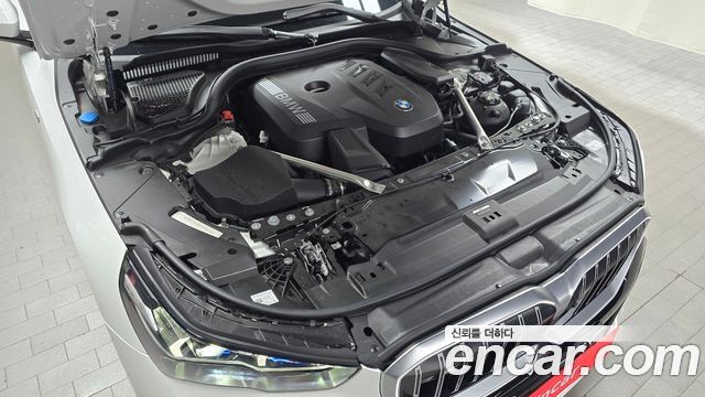 BMW 5-Series 530i xDrive M Sport