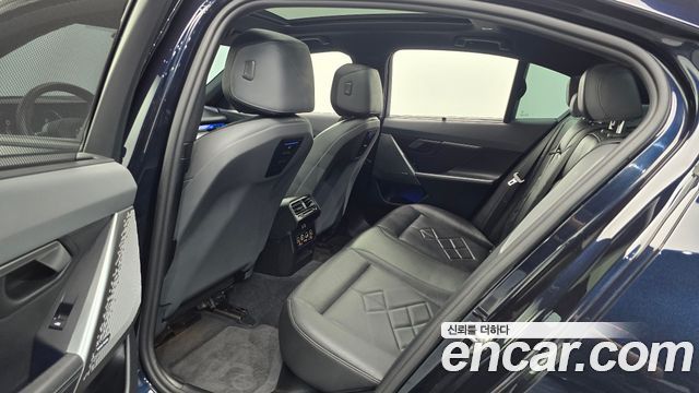 BMW 5-Series 530i xDrive M Sport