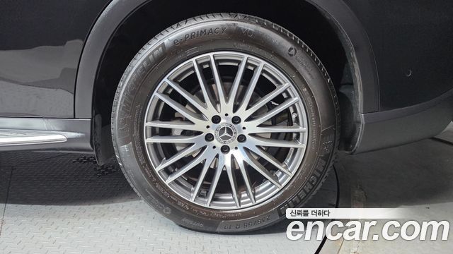 Mercedes-Benz GLC-Class GLC 300 4MATIC Avantgarde