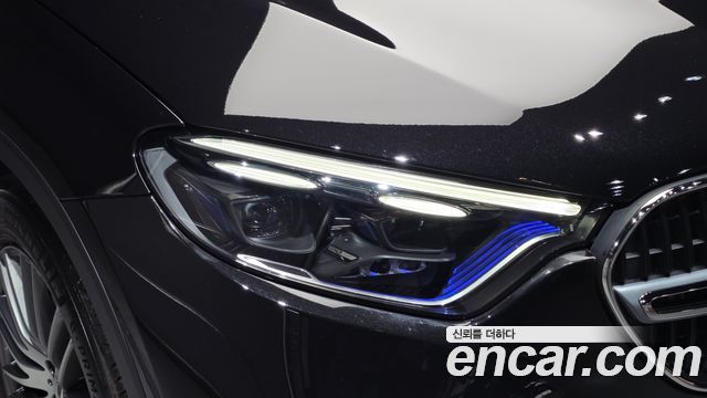 Mercedes-Benz GLC-Class GLC 300 4MATIC Avantgarde