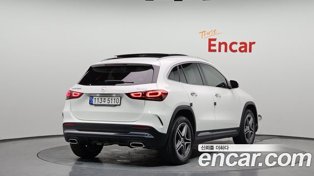 Mercedes-Benz GLA-Class GLA250 4MATIC