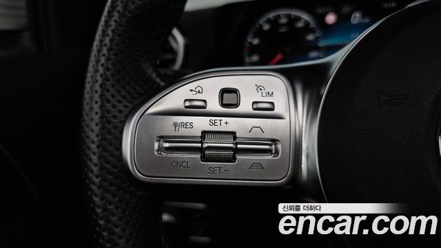 Mercedes-Benz GLA-Class GLA250 4MATIC