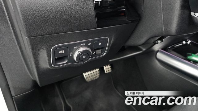 Mercedes-Benz GLA-Class GLA250 4MATIC